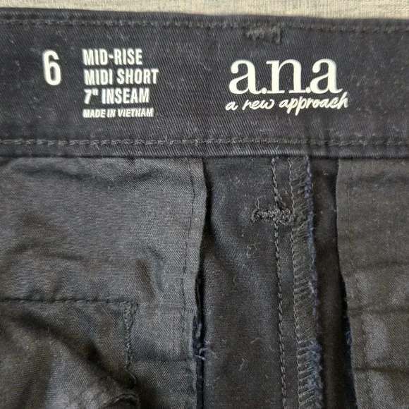 Lot Of 2 A.N.A. Women's Twill Bermuda Shorts 1 White 1 Black 7" Inseam Size 6 - Picture 10 of 10